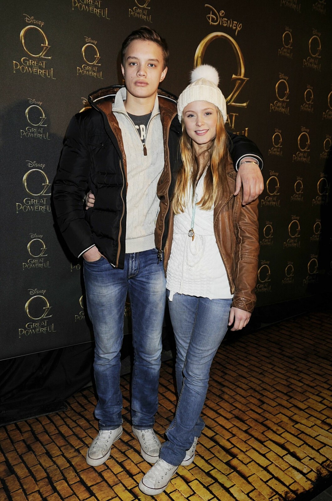 Zara Larsson och Ludwig Kronstrand på en premiär år 2013. Zara Larsson och Ludwig Kronstrand 2013