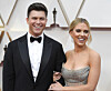 Colin Jost och Scarlett Johansson.