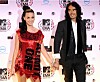 Russel Brand blev bortskämd av Katy Perry på alla hjärtans dag.