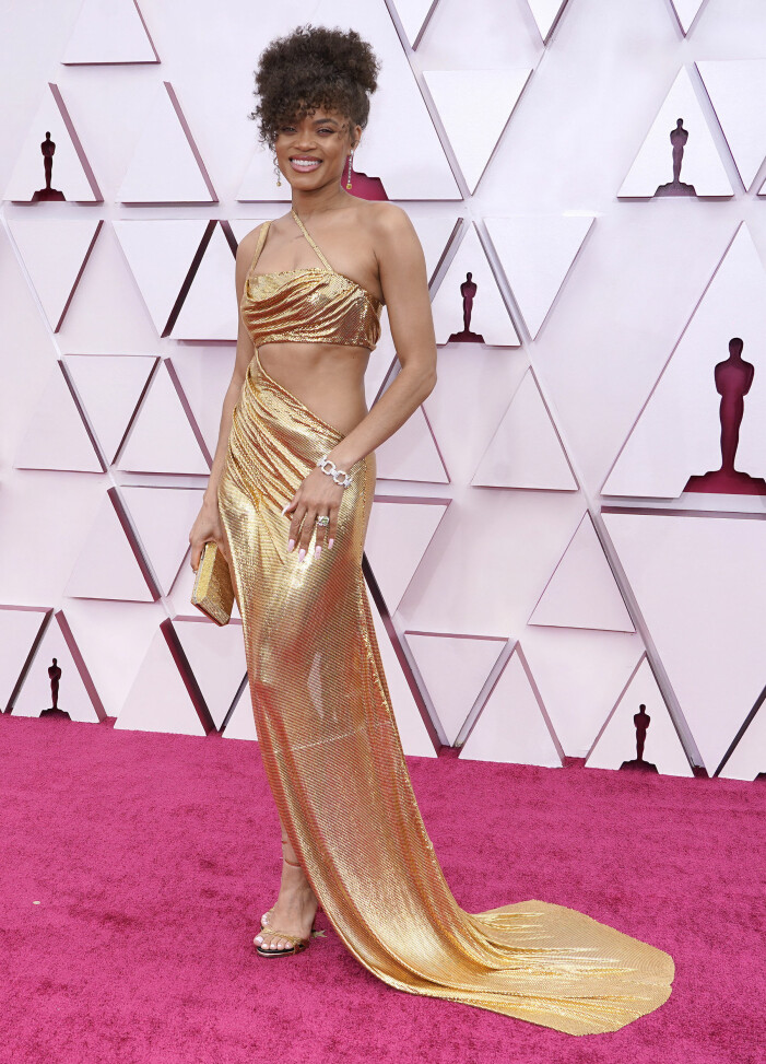 Andra Day på röda mattan på Oscarsgalan 2021