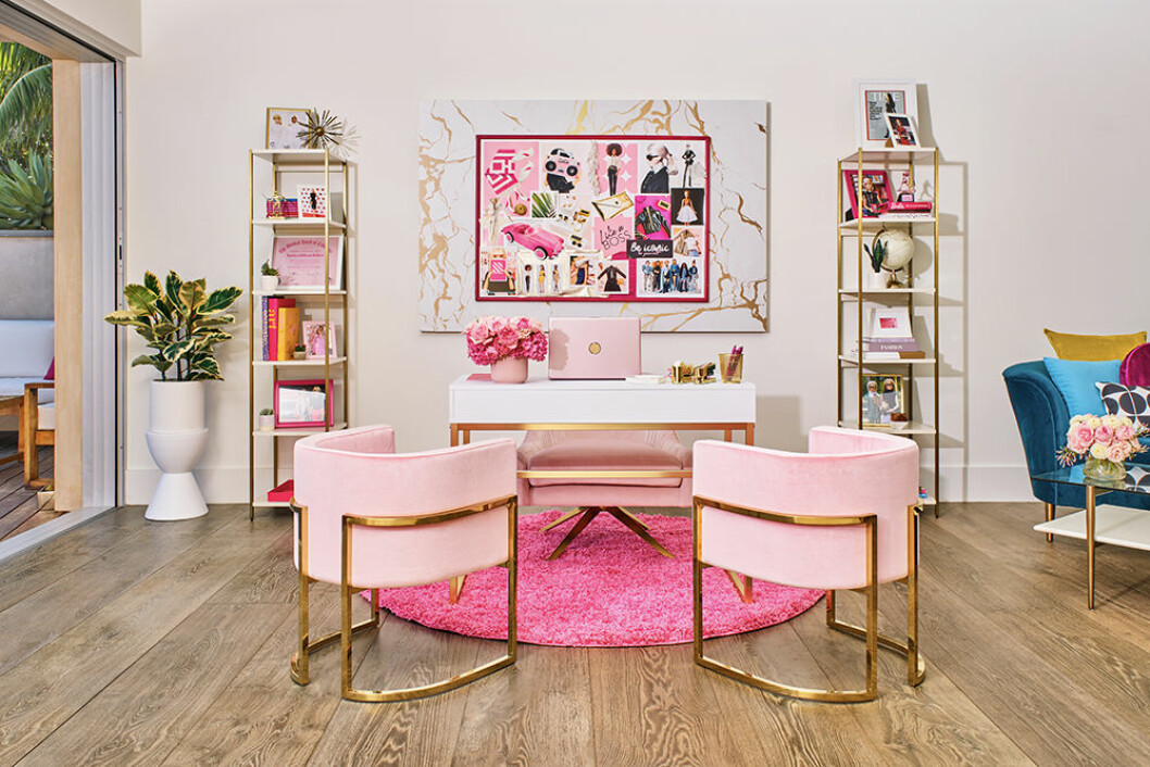 Hela huset är tillgängligt för Airbnb-gästerna som checkar in. Rosa inredning hemma hos Barbie i Malibu