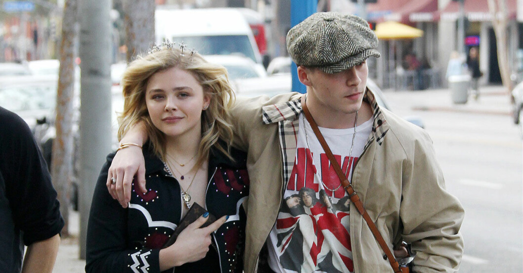 Chloë Grace Moretz och Brooklyn Beckham gjorde slut i mars 2018. Chloë Grace Moretz och Brooklyn Beckham gjorde slut i mars 2018.