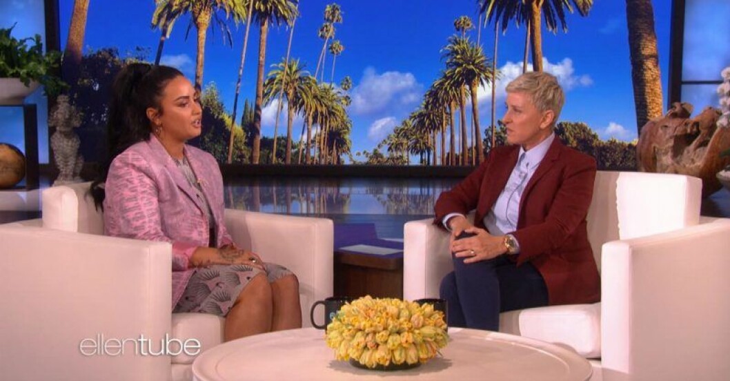 Demi Lovato öppnar upp hos Ellen DeGeneres. Demi Lovato hos Ellen DeGeneres.