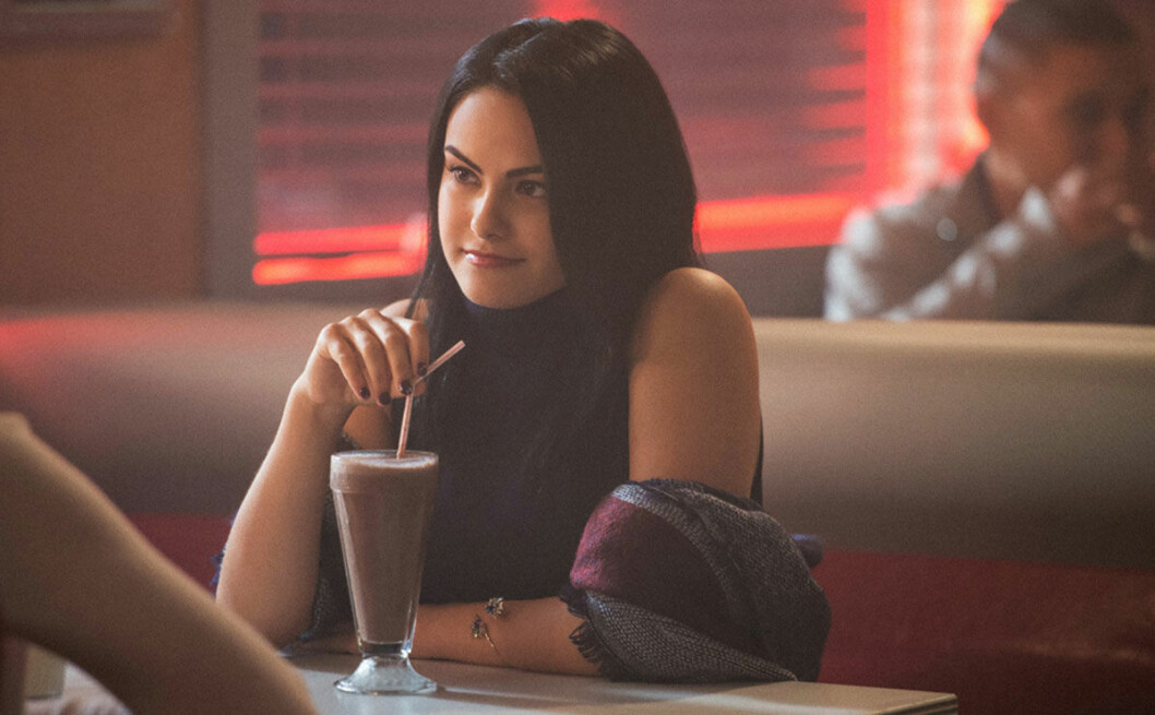 Fakta-skadespelare-Riverdale-Veronica-Lodge