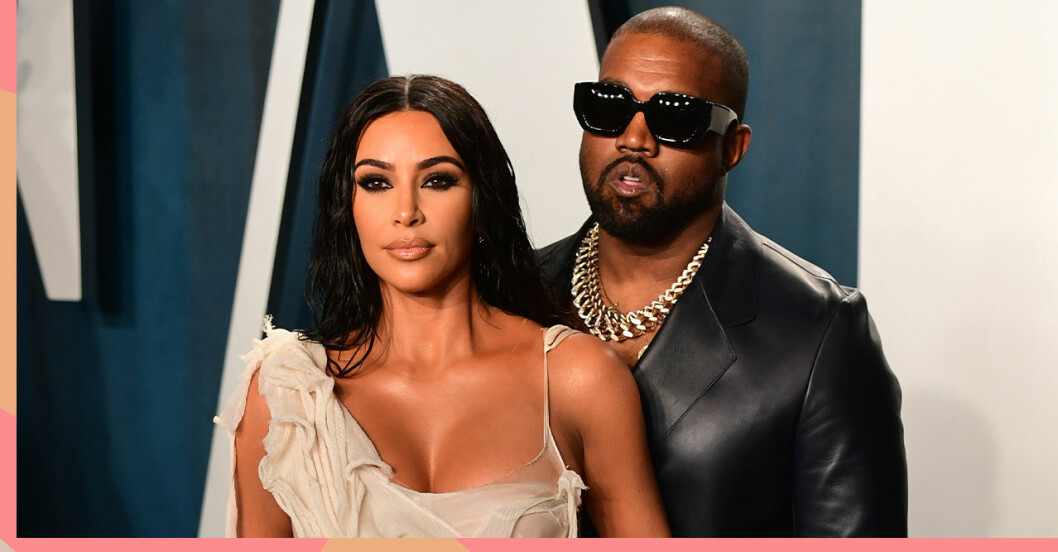Kim Kardashian iklädd bröllopsklänning under Kanye Wests spelning