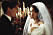 En bild på skådespelarna Hugh Grant och Andie MacDowell i filmen Fyra bröllop och en begravning.