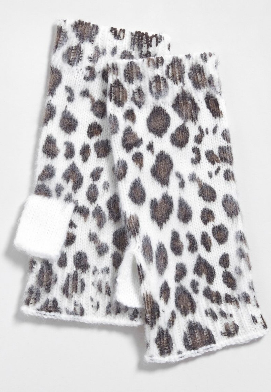Gina-tricot-handvarmare-leopard