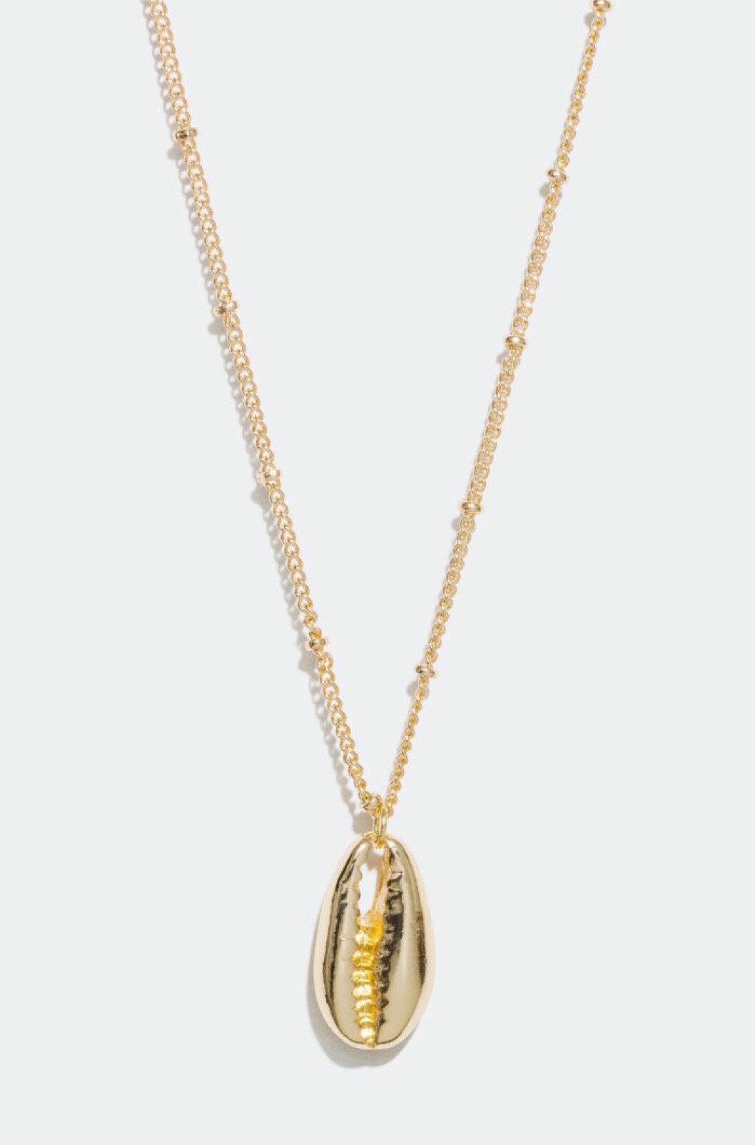 Halsband med snäcka till våren 2019