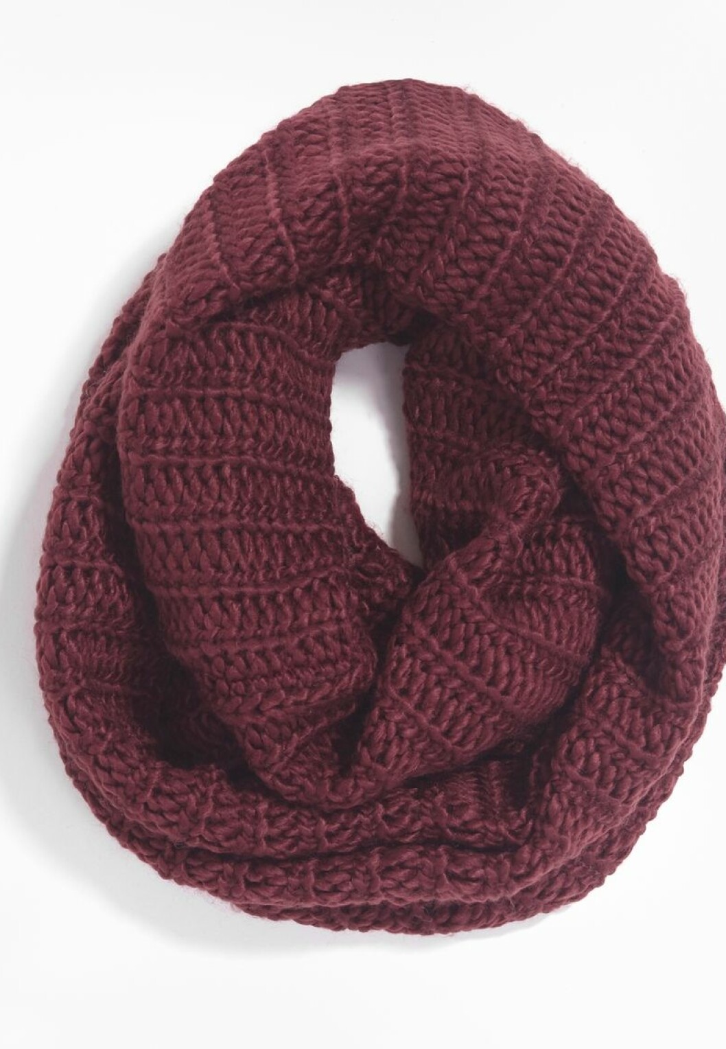 Halsduk-snodd-vinrod-gina-tricot-149