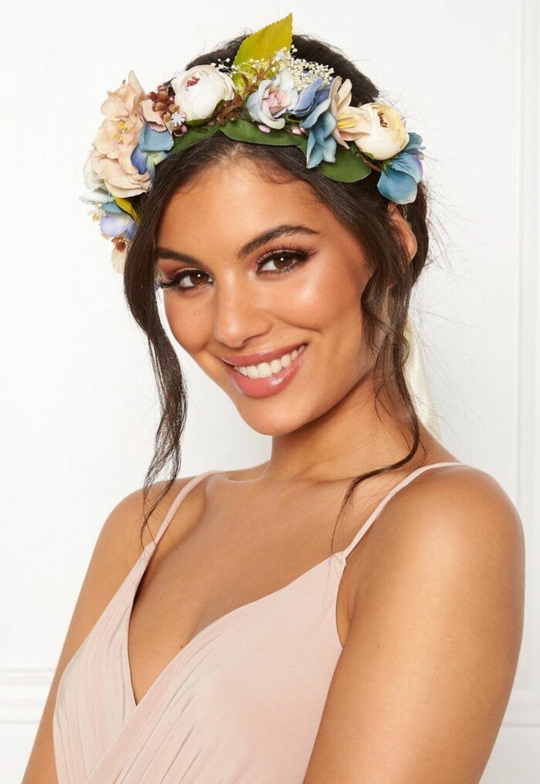 Hårband med blomkrans till midsommar 2019