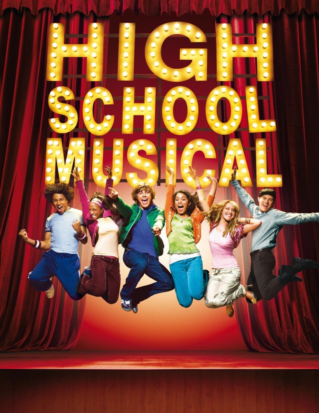 I mitten ser vi Vanessa Hudgens och Zac Efron som Gabriella och Troy.