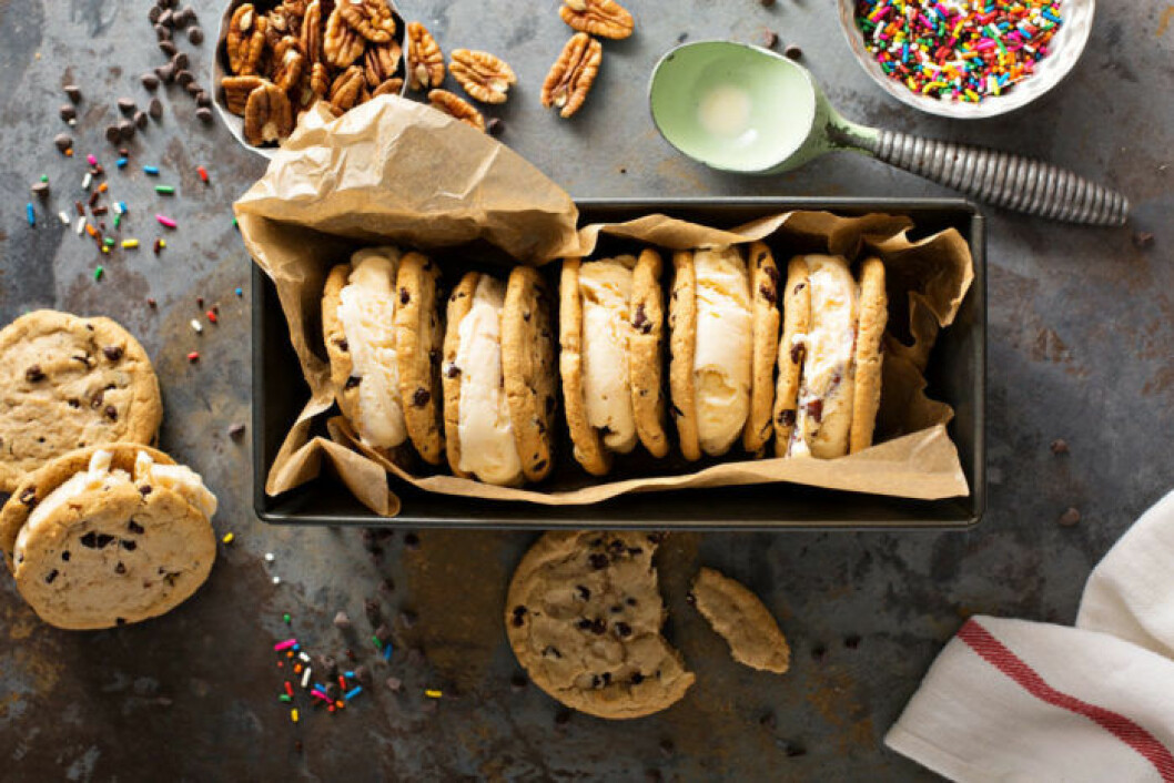 Otåliga vattumannen gillar desserter som inte behöver tillagas. Otåliga vattumannen gillar desserter som inte behöver tillagas. Som ice Cream sandwich.