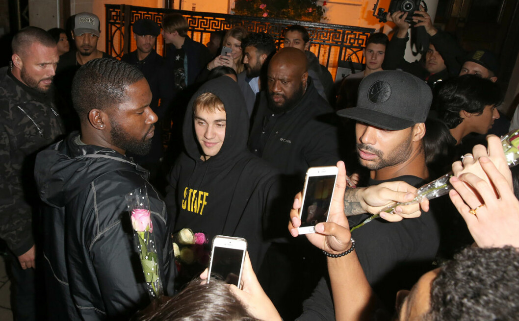 Justin Bieber At Tape Night Club In London with A Bunch Of Roses
