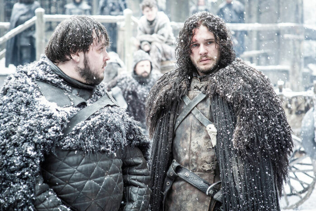 En bild på karaktärerna Samwell Tarly och Jon Snow från tv-serien Game of Thrones.