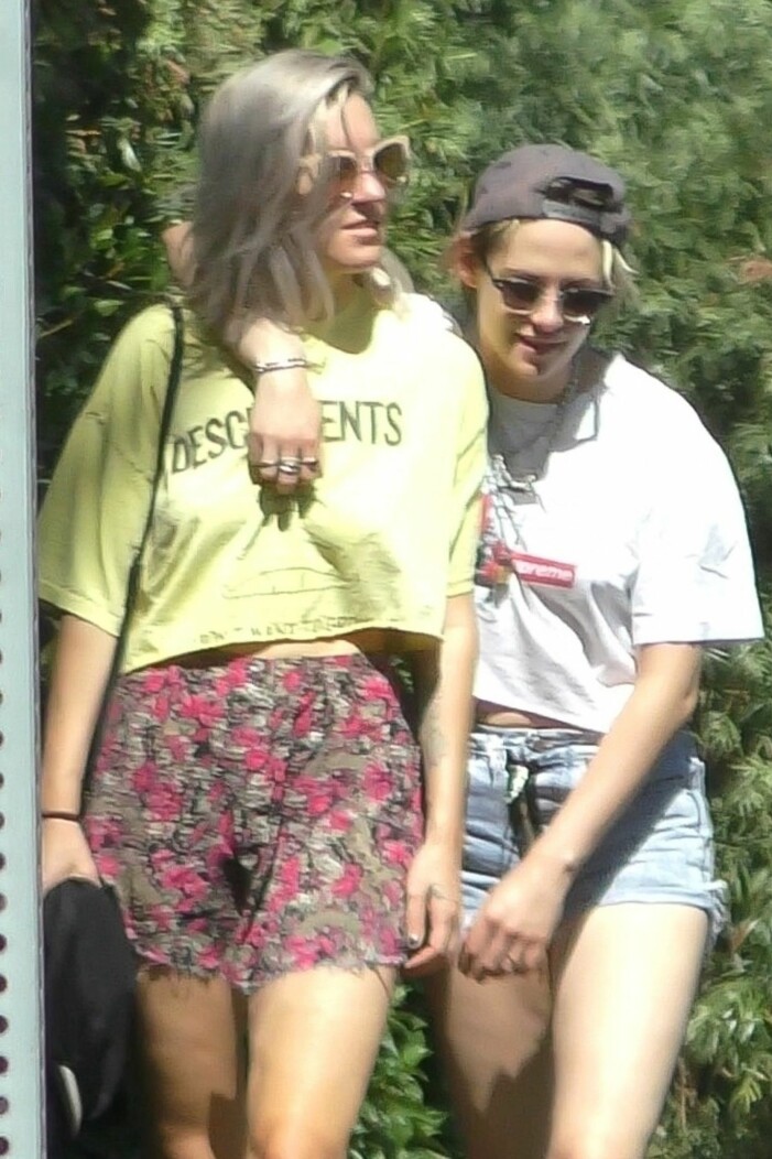 Kristen Stewart och Dylan Meyer har varit ett par i 1,5 år. dylan meyer och kristen stewart