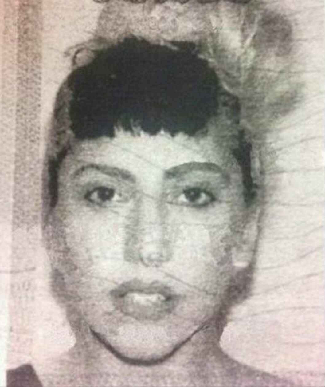 Äkta stjärnpose på Lady Gagas passfoto. lady gaga passbild