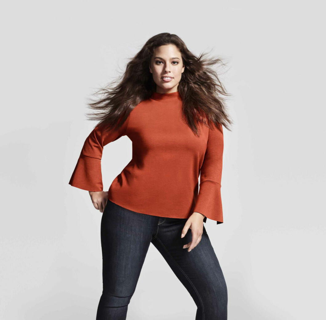 Supermodellen Ashley Graham frontar Lindex kampanj. 