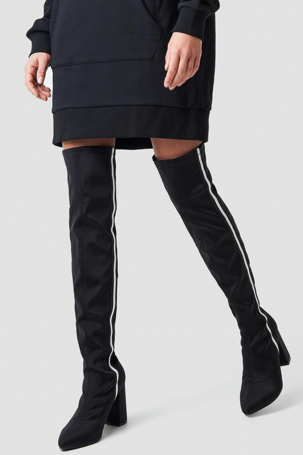 Linn Ahlborg Na-kd over knee-boots