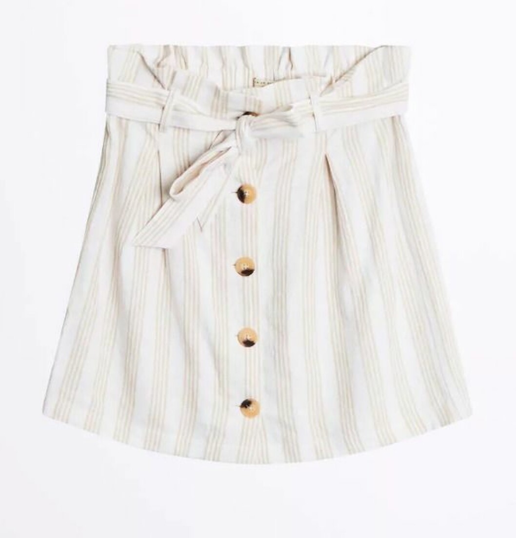 Linnekjol med knappar från gina tricot