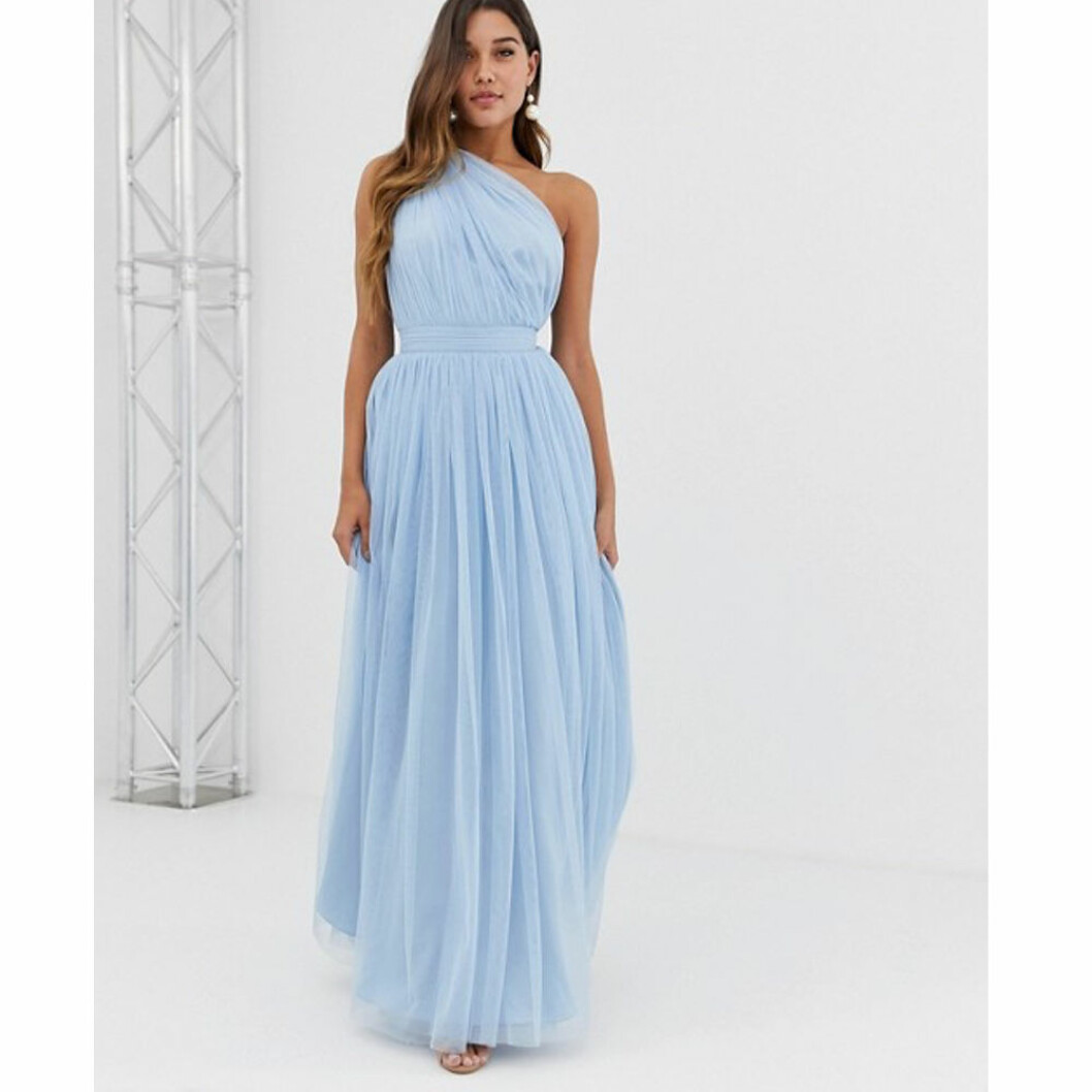 Blå tyllklänning från Asos Design