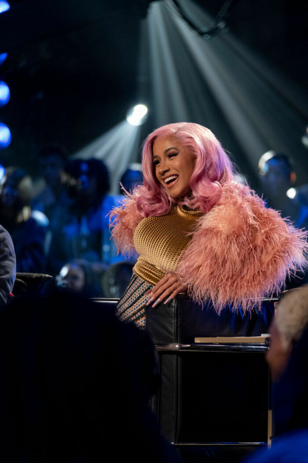 <em>Rhythm + Flow</em> är en musiktävling med Cardi B i juryn. Rhythm + Flow har premiär på Netflix i oktober 2019