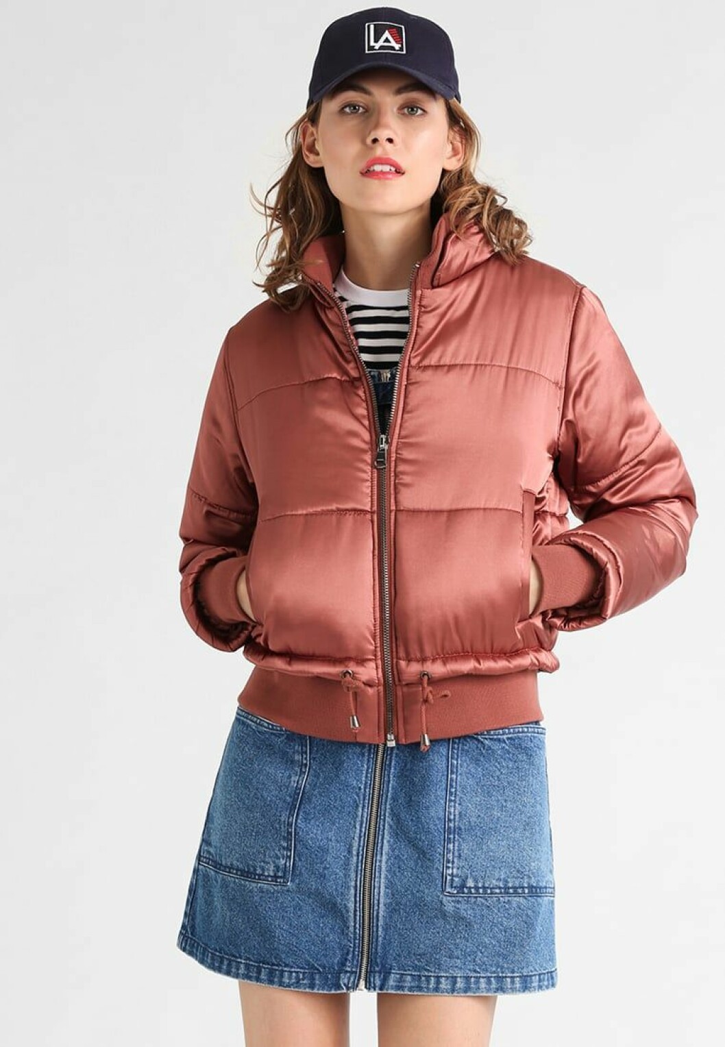 Rosefargad-vinterjacka-topshop-949kr