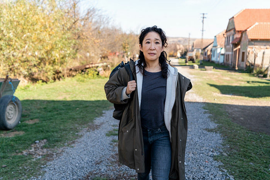 En bild på skådespelerskan Sandra Oh, som spelar MI5-agenten Eve i tv-serien Killing Eve på HBO. 