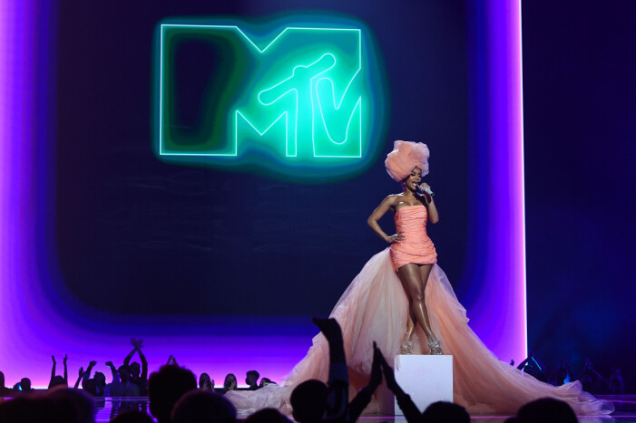 mtv ema 2021 saweetie
