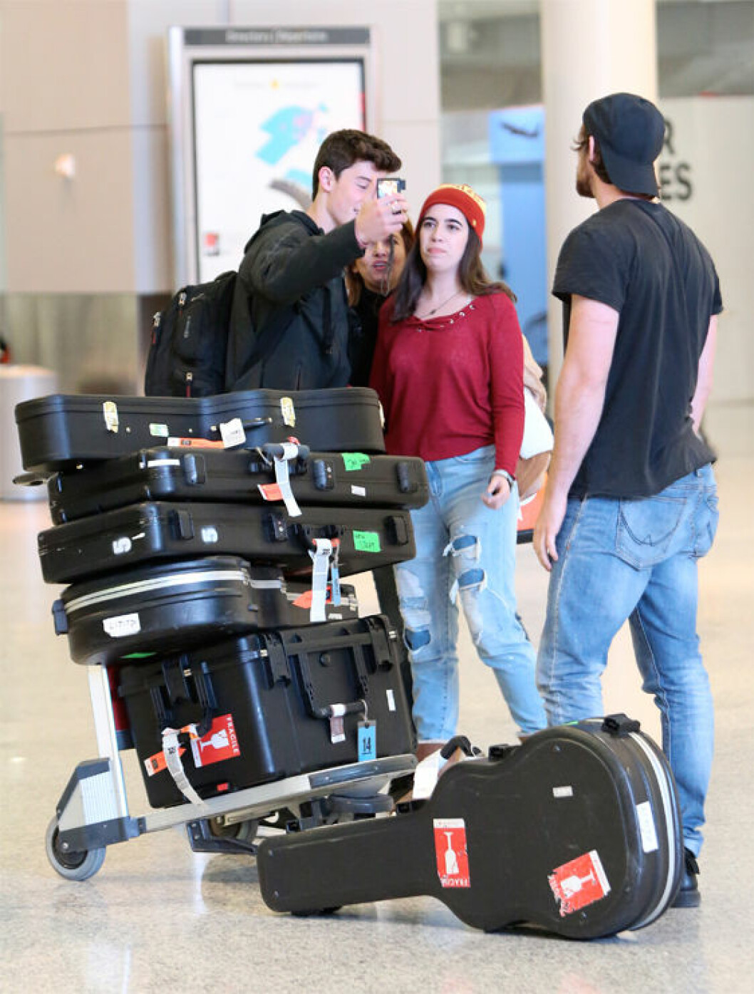 Shawn prioriterar alltid sina fans. Shawn prioriterar alltid sina fans.
