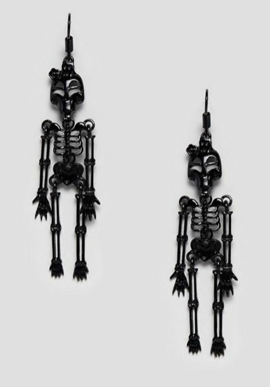 skelettorhangen-asos