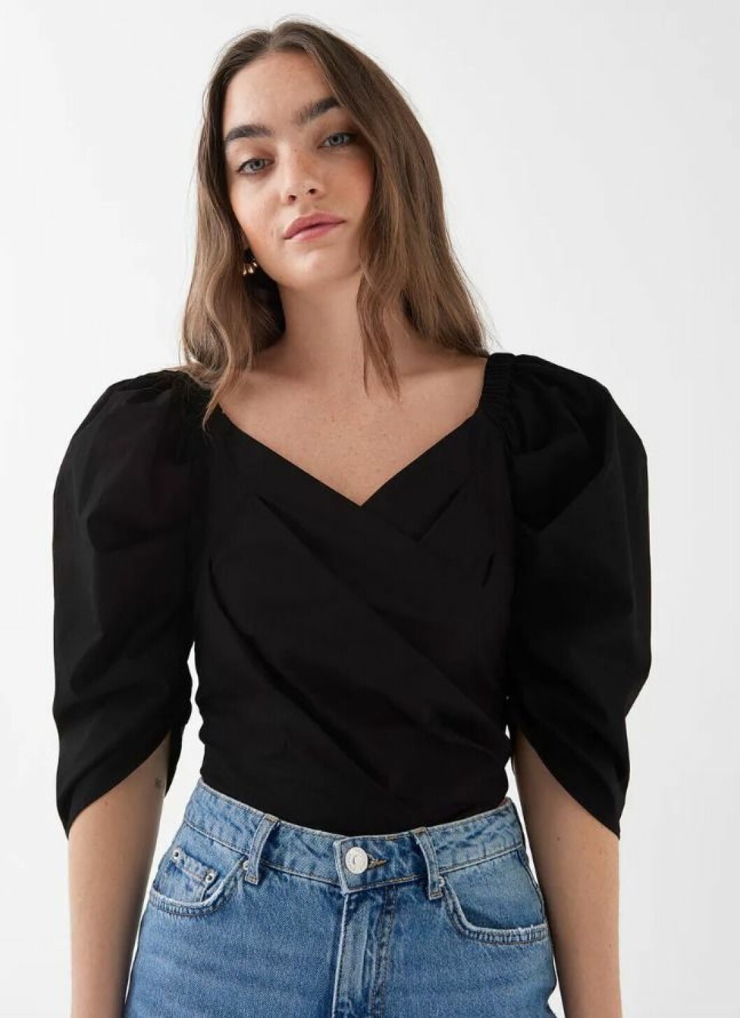 Svart blus med puffärm
