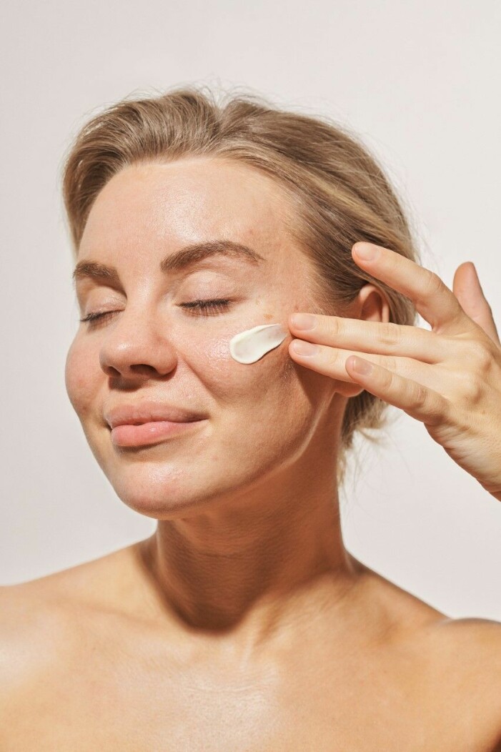 Therese Lindgren går A la natural i sin senaste kampanj för sitt skönhetsmärke <em>Indy Beauty</em>. Therese Lindgrens i sin senaste kampanj för sitt skönhetsmärke Indy Beauty