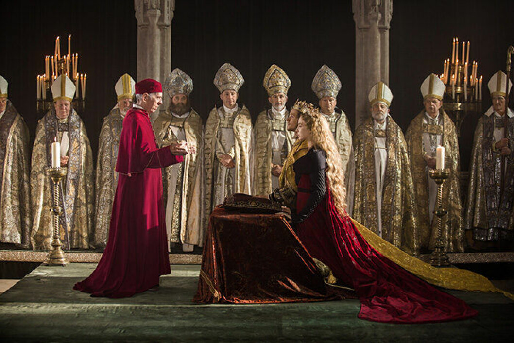 Jodie Comer och Jacob Collins-Levy spelar huvudrollerna i <em>The White Princess</em>. En bild från tv-seriern The White Princess på HBO.