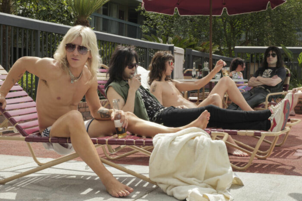 <em>The Dirt</em> baseras på rockbandet Mötley Crüe. En bild på skådespelarna i The Dirt, som handlar om rockbandet Mötley Crüe. Finns att se på Netflix.