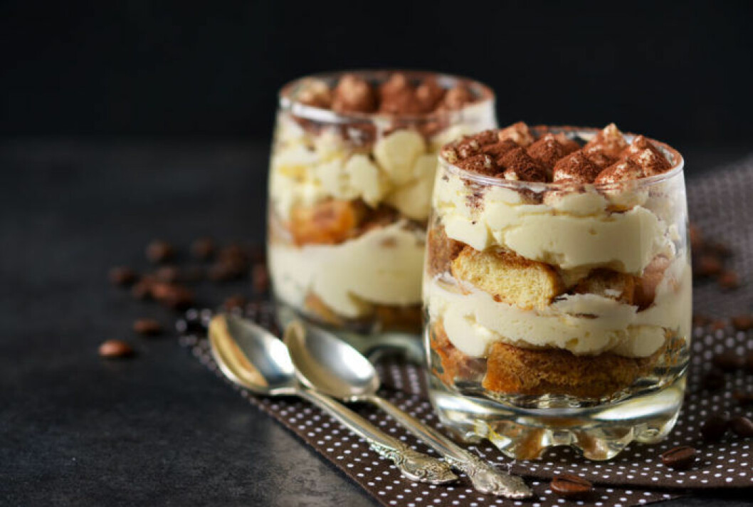Den trygga oxen gillar traditionella desserter, som tiramisu. Den trygga oxen gillar traditionella desserter, som tiramisu.