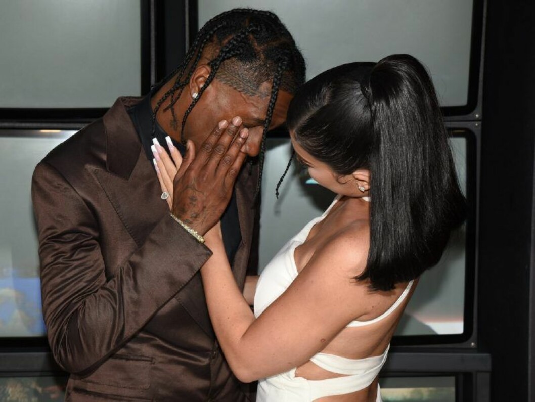 Kylie och Travis på premiären