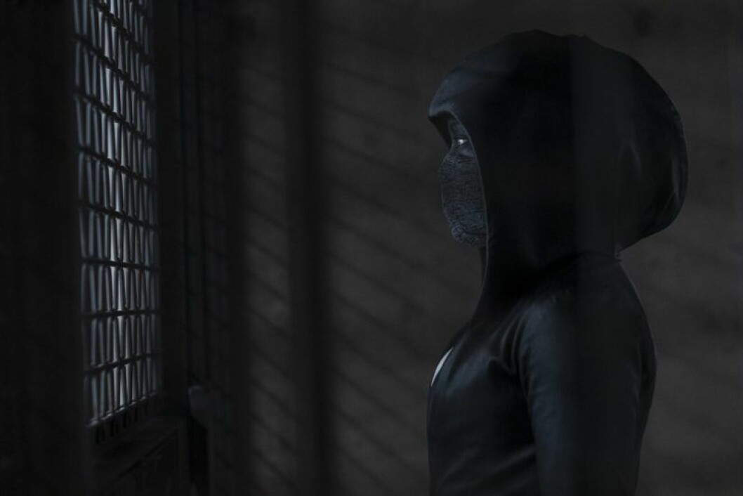 I tv-serien <em>Watchmen</em> lever jordens invånare bland superhjältar i en alternativ verklighet. En bild från tv-serien Watchmen, som har premiär på HBO den 21 oktober.
