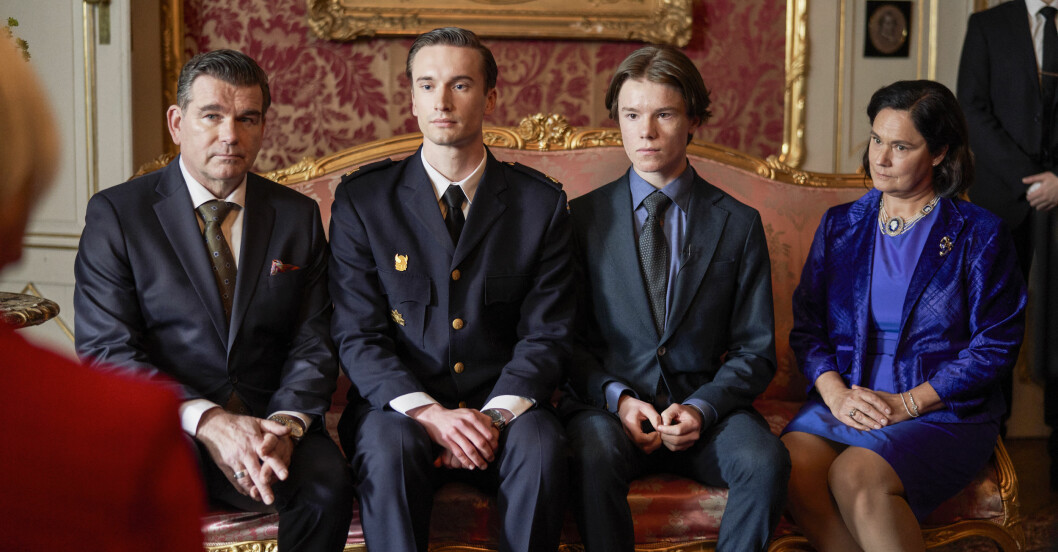 <em>Young Royals</em> har premiär 1 juli på Netflix. Snart är det världspremiär för den nya Netflix-serien Young Royals. Detta är allt vi vet om serien – och varför inte spana in den nya trailern här!?