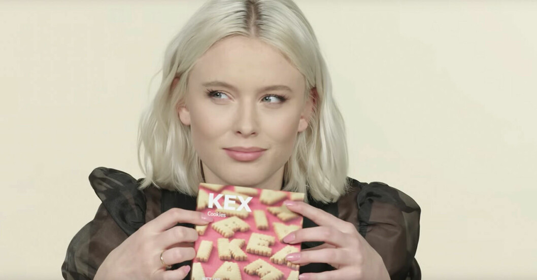 Zara Larsson förklarar svenska maträtter för sina amerikanska fans